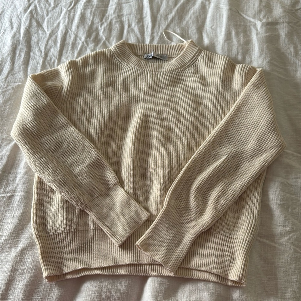 Zara cable knit sweater cream